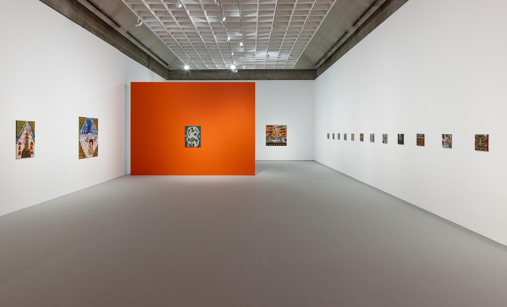 “Ma ne sono uscita viva”: Tal Mazliachi in mostra al Tel Aviv Museum of Art