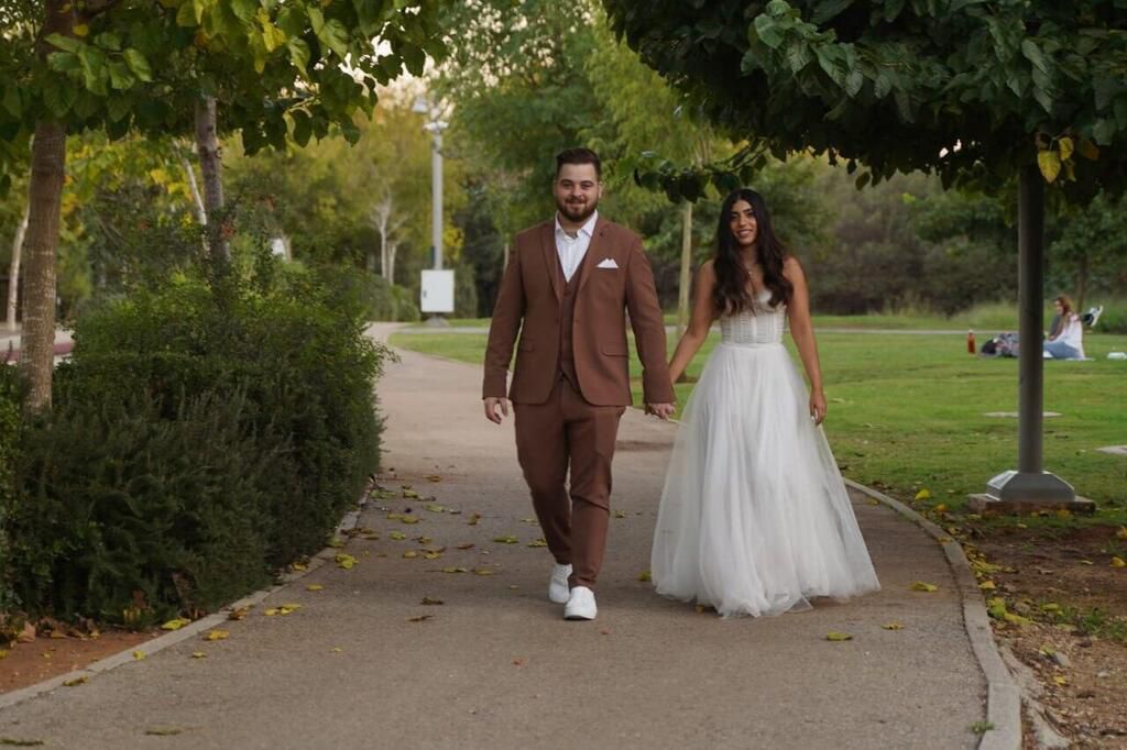 Sposarsi all'ombra di una guerra: Yarden e Liel sotto i razzi durante il giorno del loro matrimonio