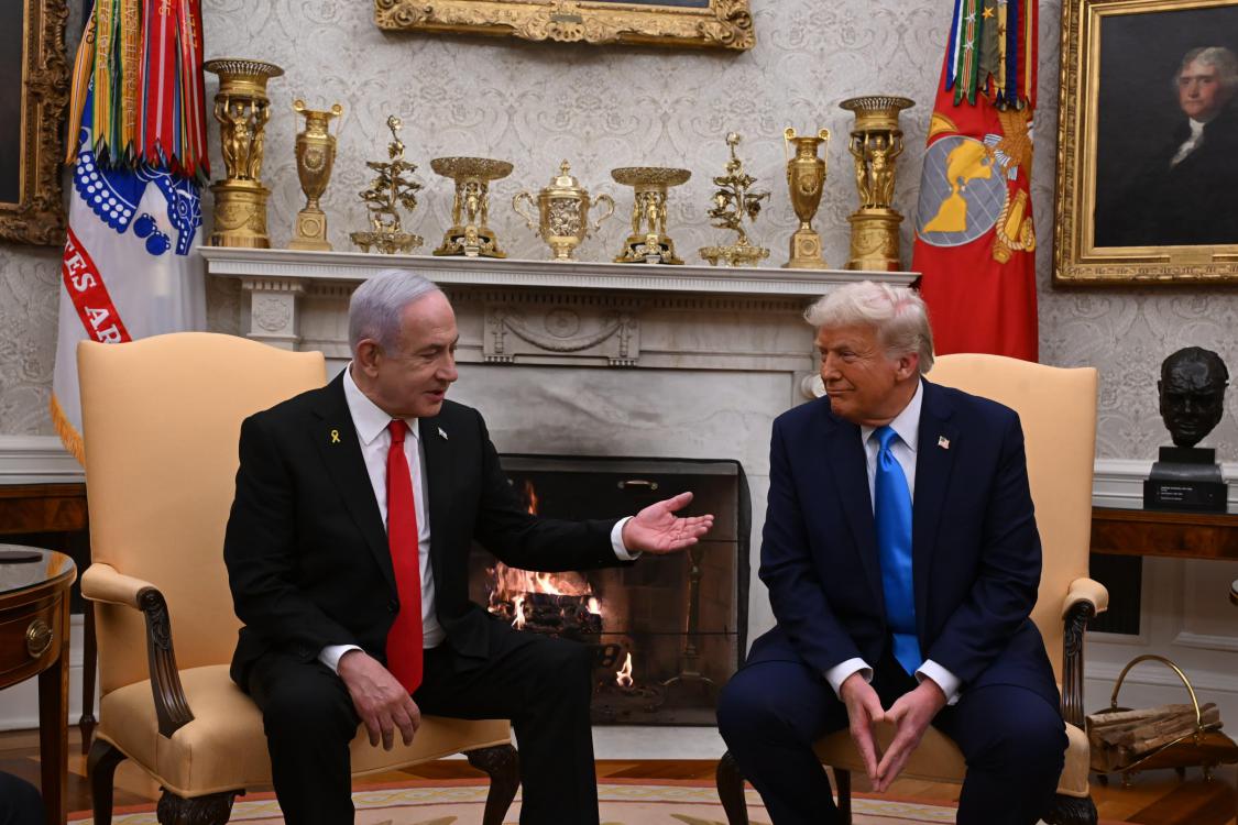 “Gli Stati Uniti assumeranno il controllo di Gaza”. Trump incontra Netanyahu e annuncia la svolta