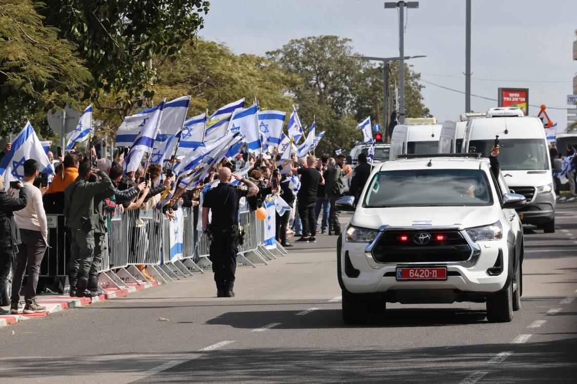 Il dolore di Israele per il ritorno degli ostaggi senza vita: un Paese in lutto